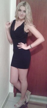 Elise1994 from California,United States