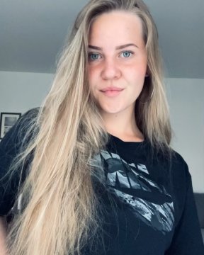 sammi27 from California,United States